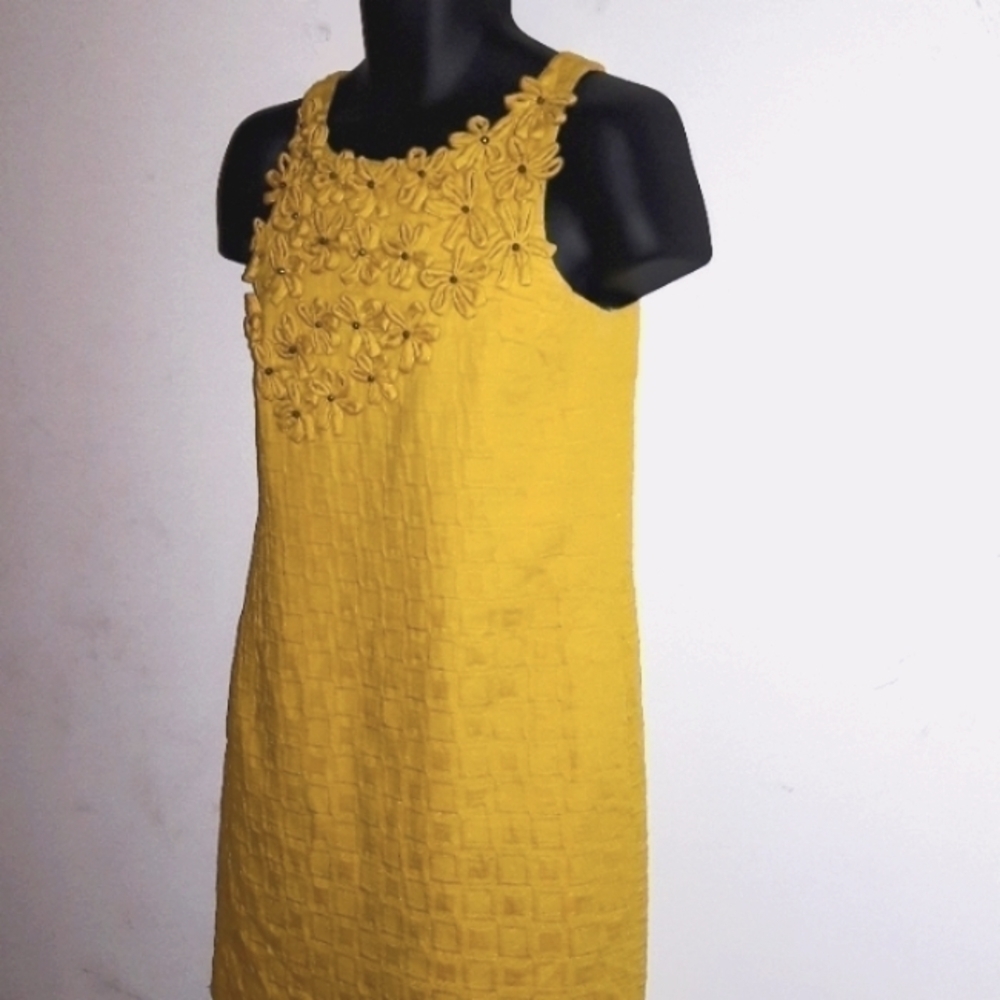 TAYLOR Yellow Sheath Dress with Floral 3D Accents, 2 - Picture 6 of 7